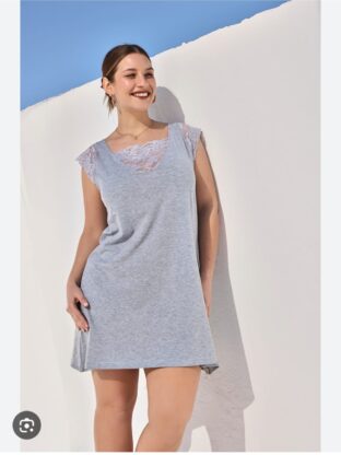 LÍNEA PRETTY. CAMISÓN CON APLIQUE  GEORGETTE - Cod 340E