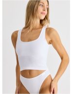 MUSCULOSA DE ESCOTE CUADRADO Y TIRAS ANCHAS BRIGITTE - Cod CALA